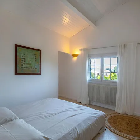 Villa Lumineuse Avec Piscine Ou Saint-Georges-d'Orques